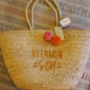 Insulated straw tote